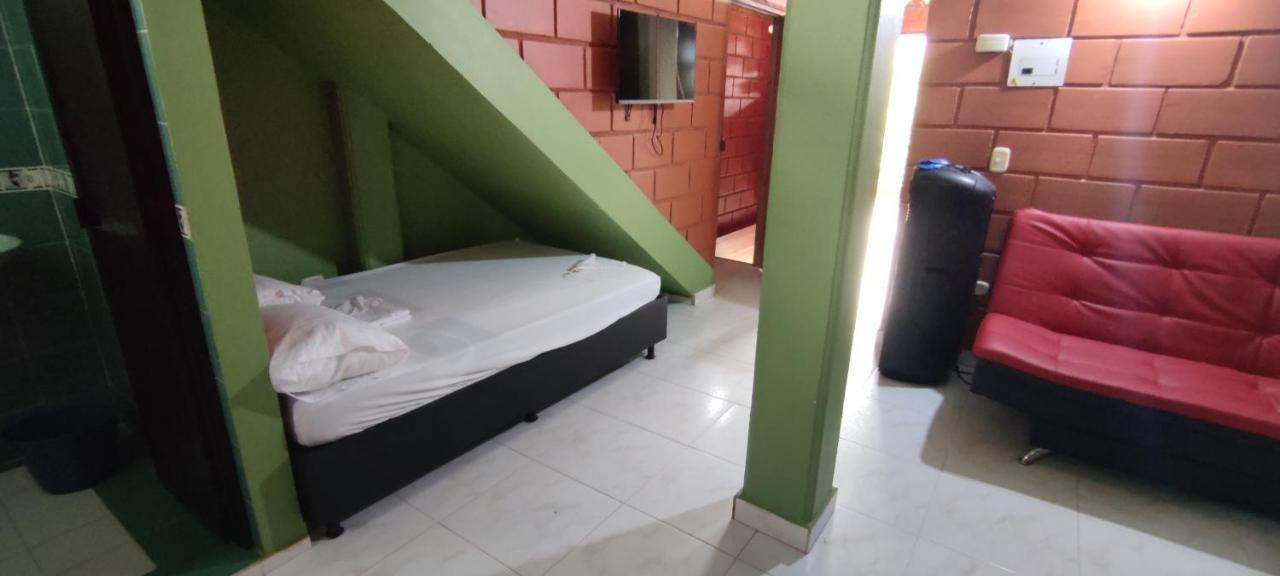 Mi Pueblo Natal Aptos Y Habitaciones Necoclí Esterno foto