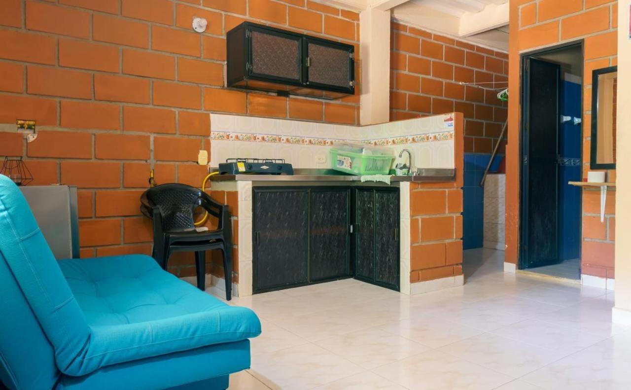 Mi Pueblo Natal Aptos Y Habitaciones Necoclí Esterno foto