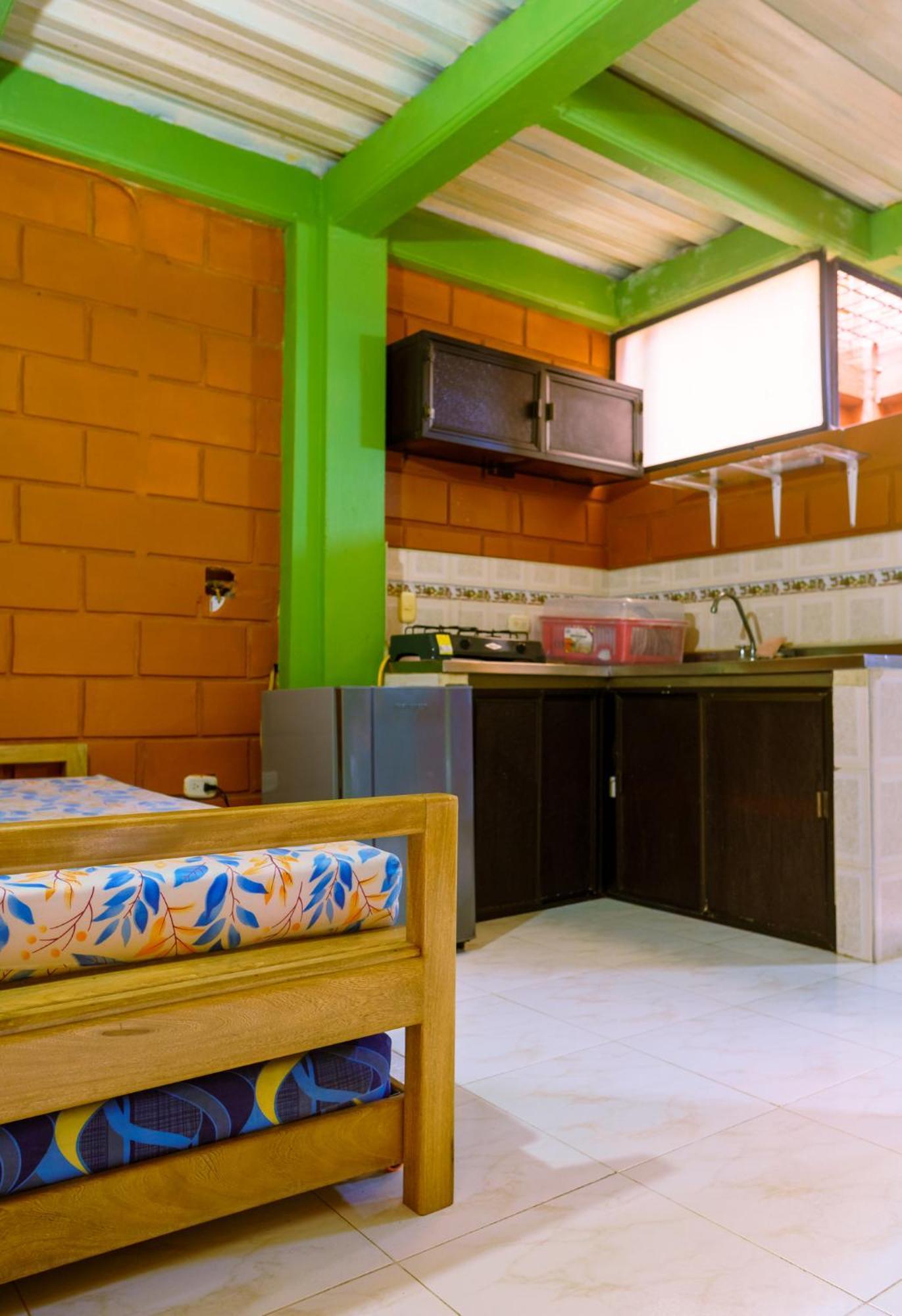 Mi Pueblo Natal Aptos Y Habitaciones Necoclí Esterno foto